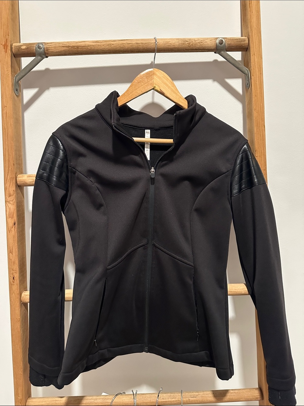 Fabletics- Women’s Black Zip-Front Jacket with Quilted Shoulder Detail